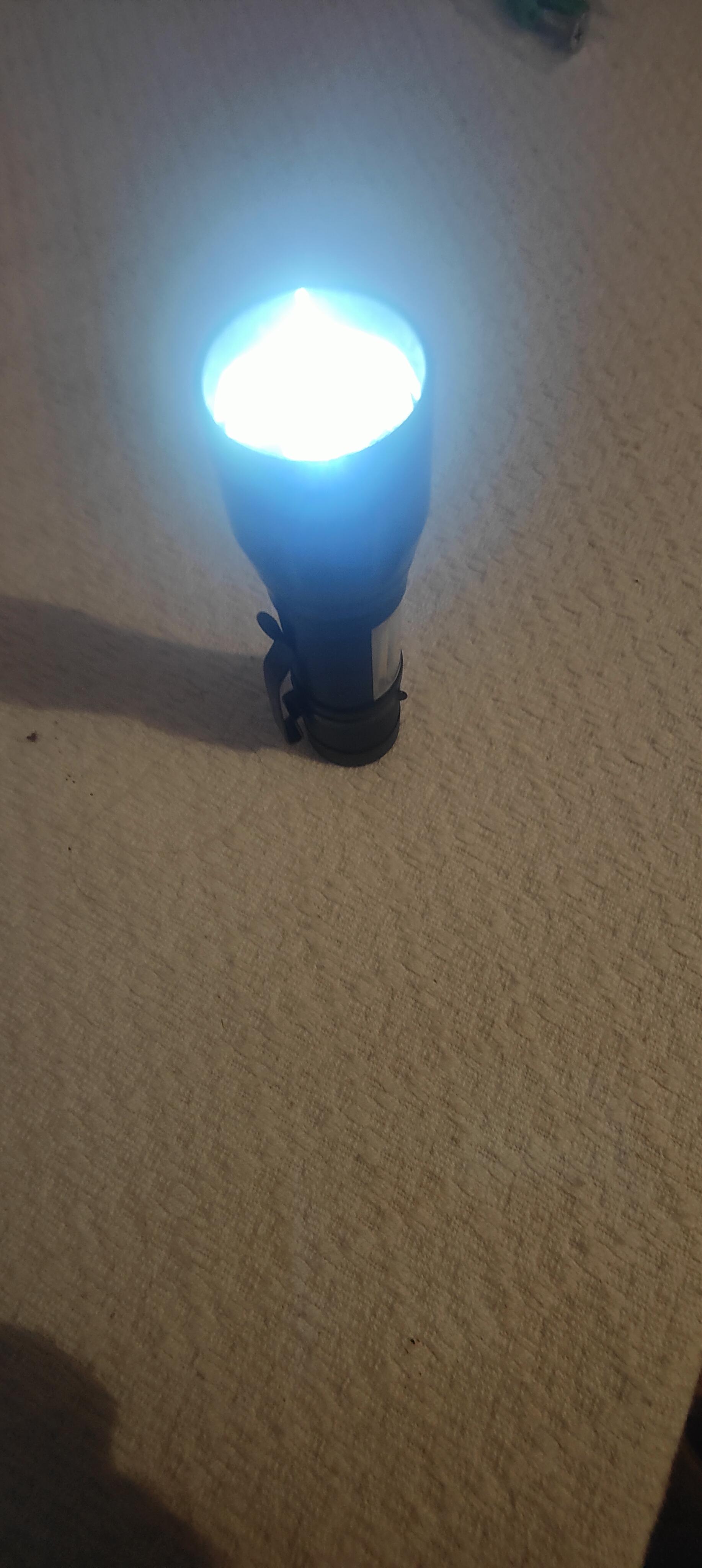 Lanternă cu acumulator