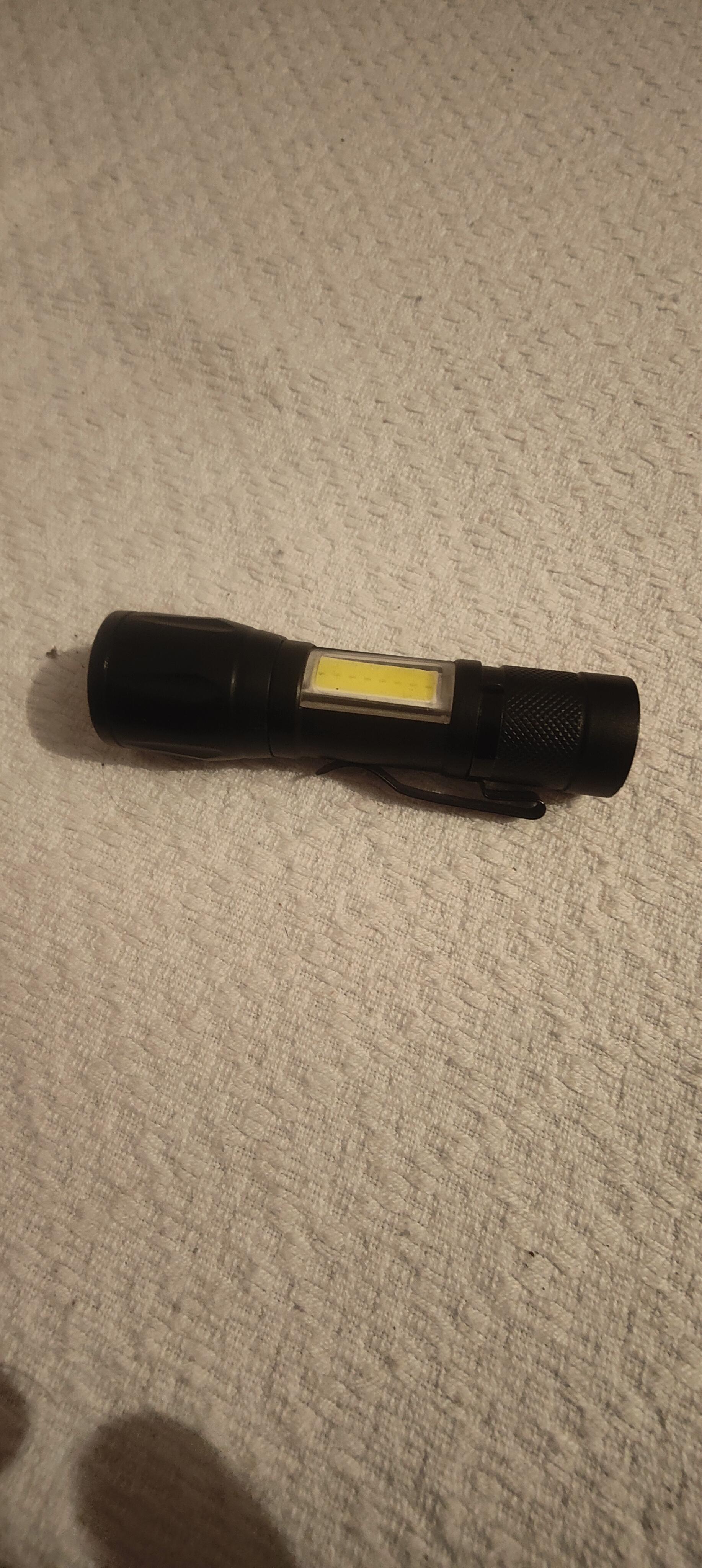 Lanternă cu acumulator