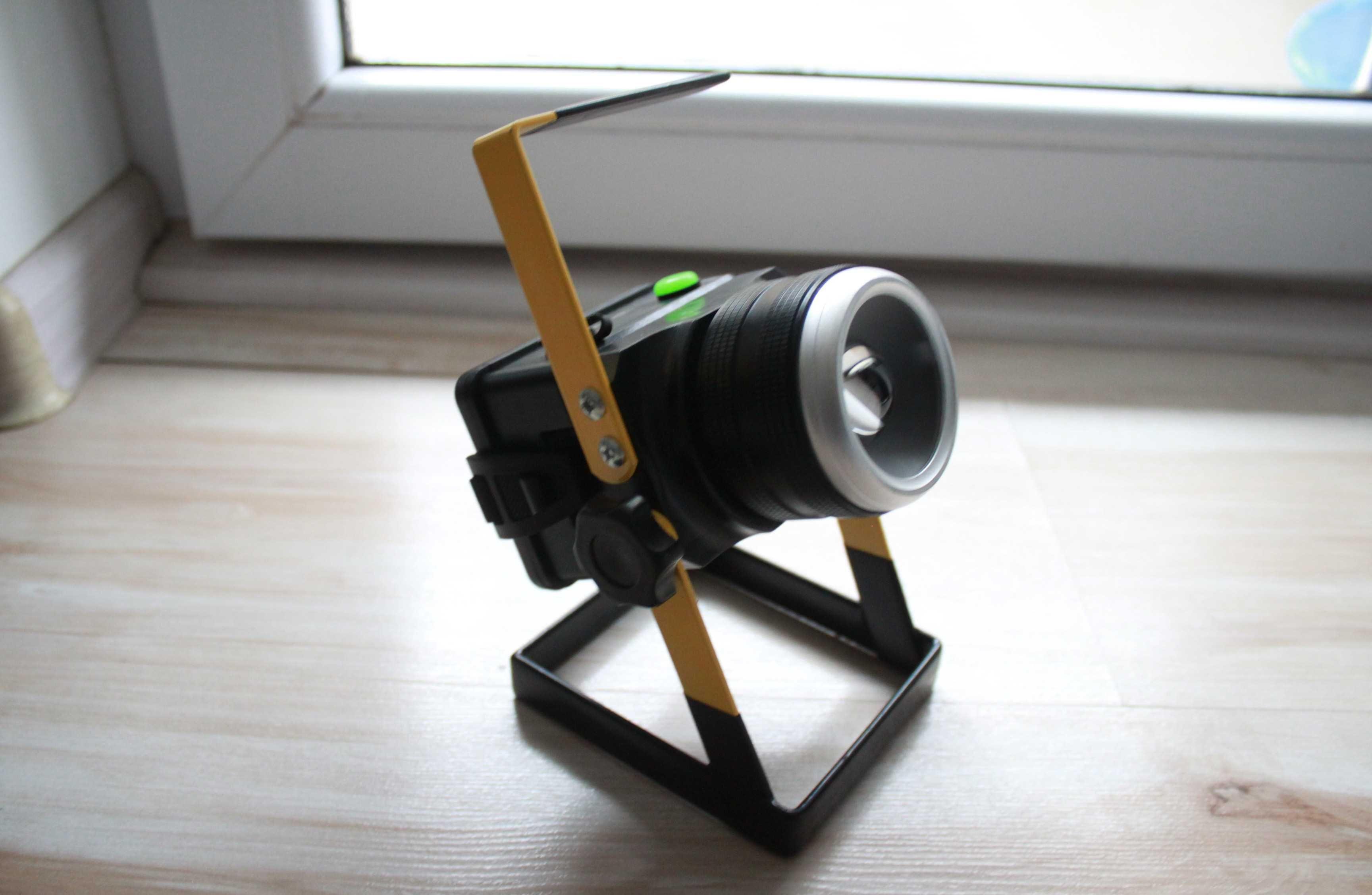 Lanterna lampa portabila pescuit camping LED cu proiectie Cree XML-L2
