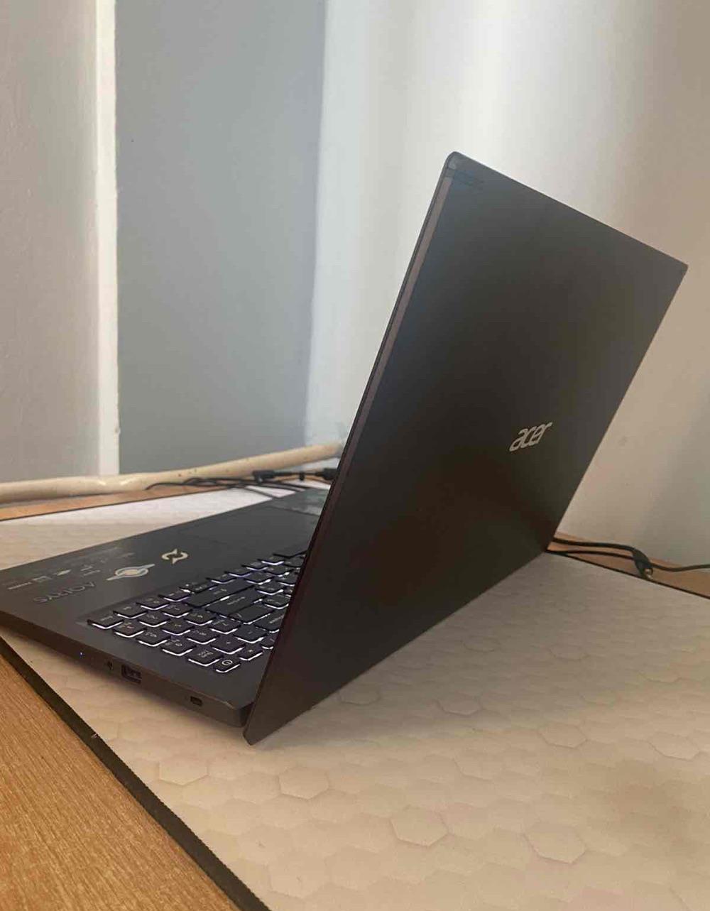 Laptop Acer Aspire 5