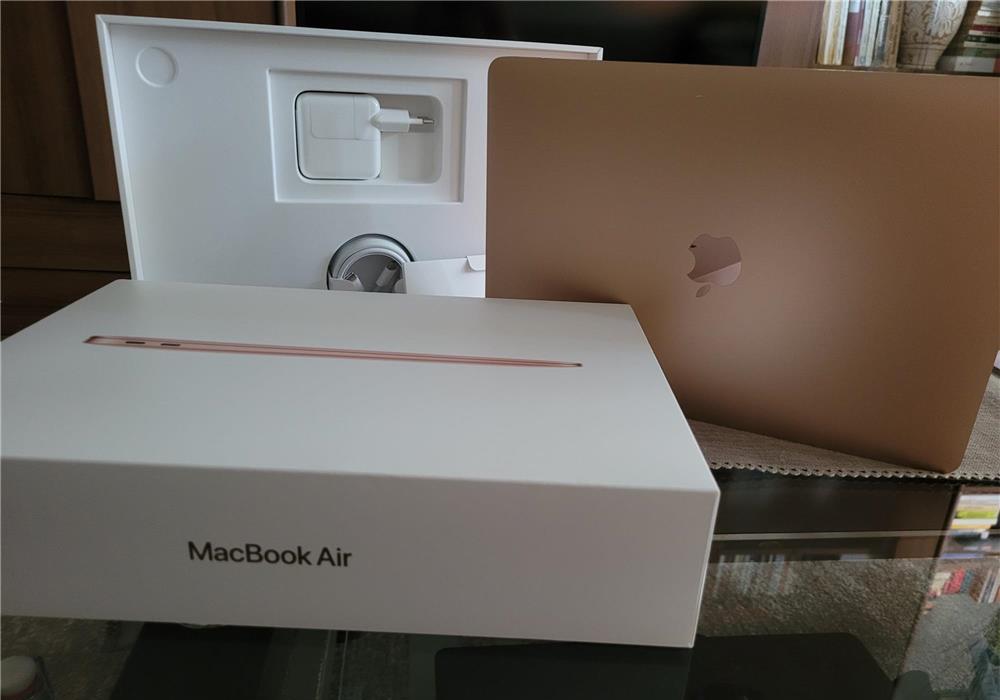 Laptop Apple MacBook Air NOU
