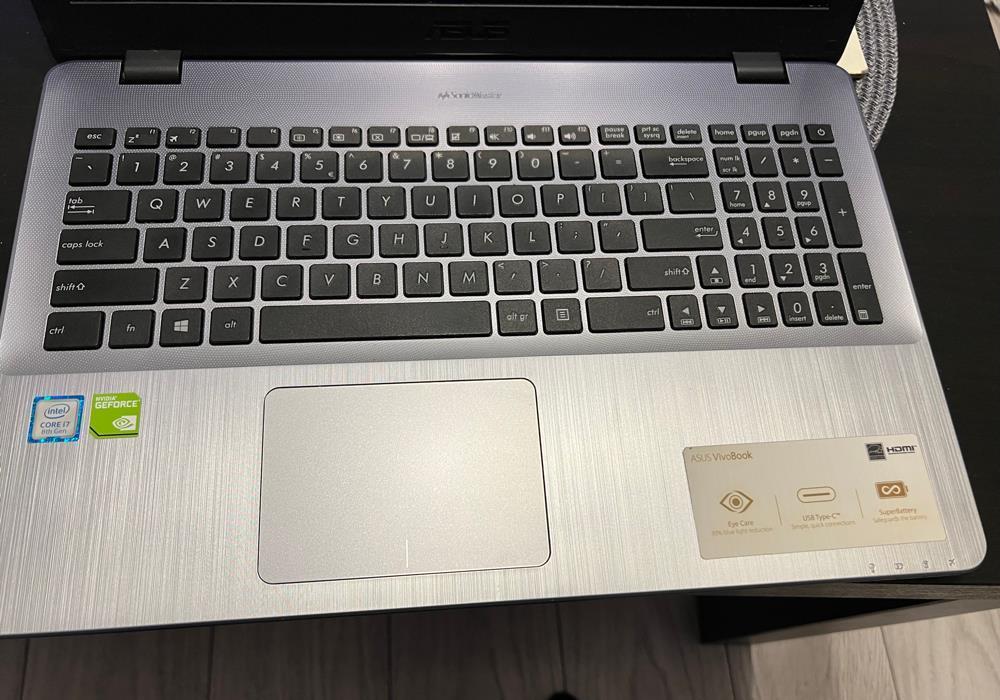 Laptop Asus Vivobook