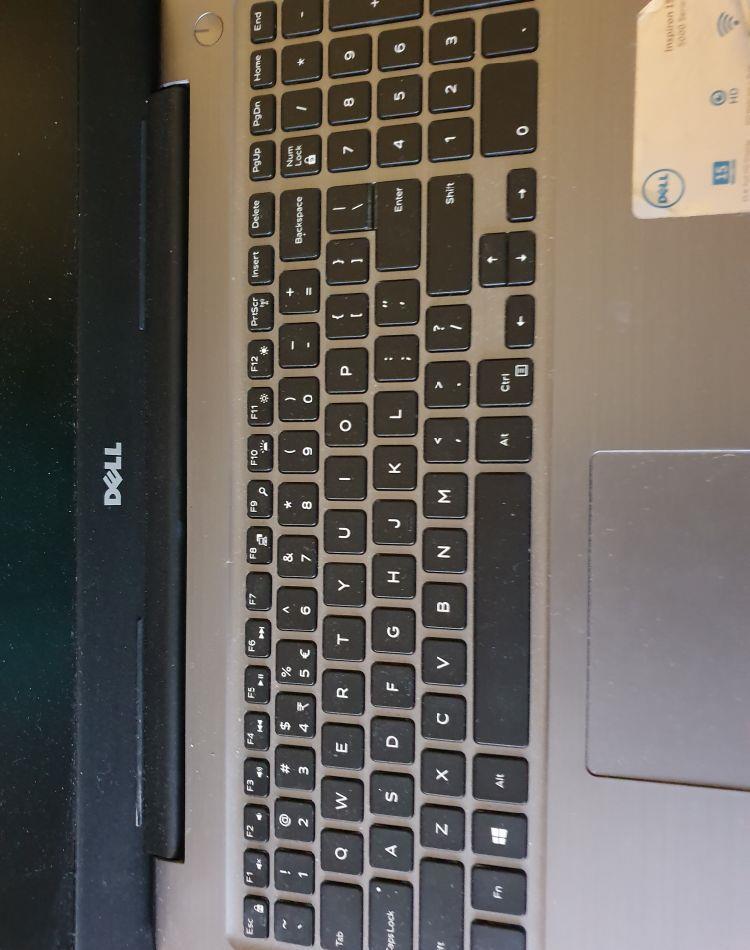 Laptop Dell  Inspiration 15 5000 series 15.6 inch 8 GB