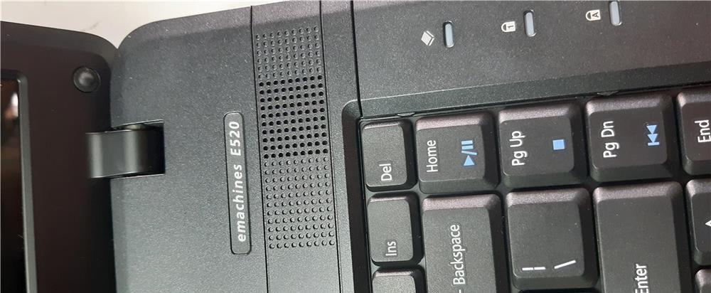 Laptop E Machines E520  Pentru Piese