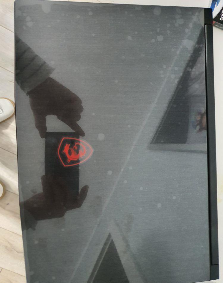 Laptop Gaming MSI GF65 Thin 10UE-024XRO procesor i5-10200H,15.6",16GB,512GB SSD,GeForce RTX3060 6GB,