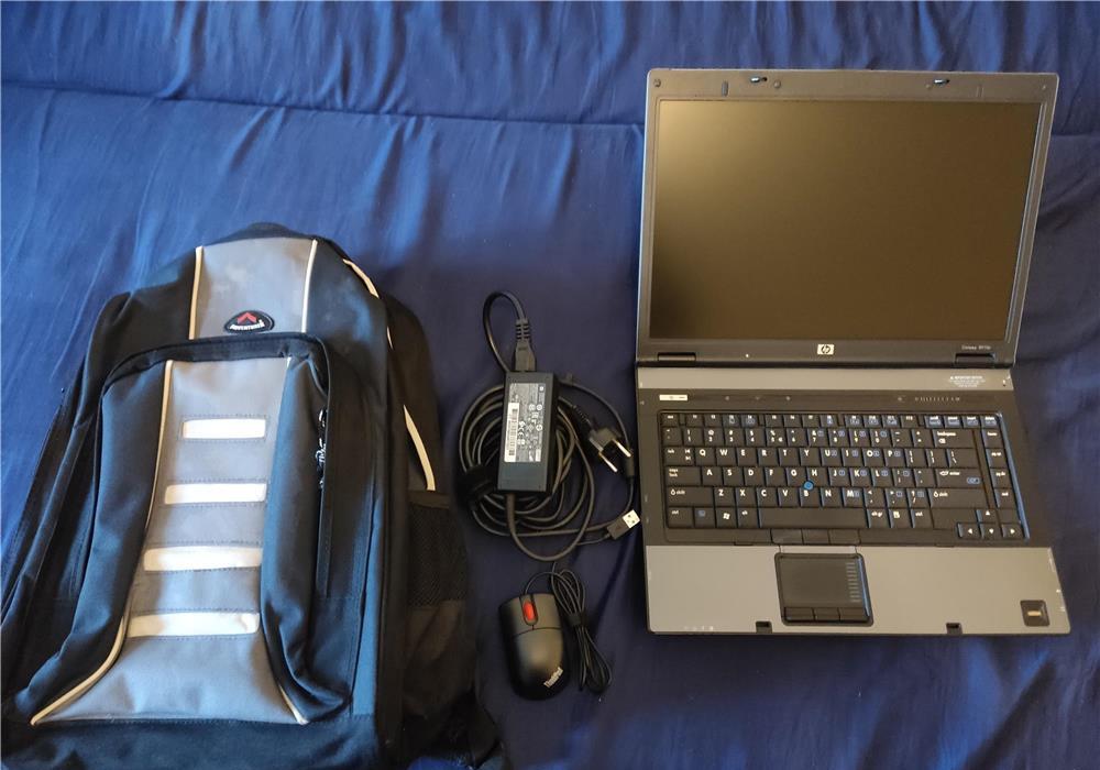 Laptop HP 8510p (laptop+rucsac+mouse+incarcator nou+ssd 128GB)