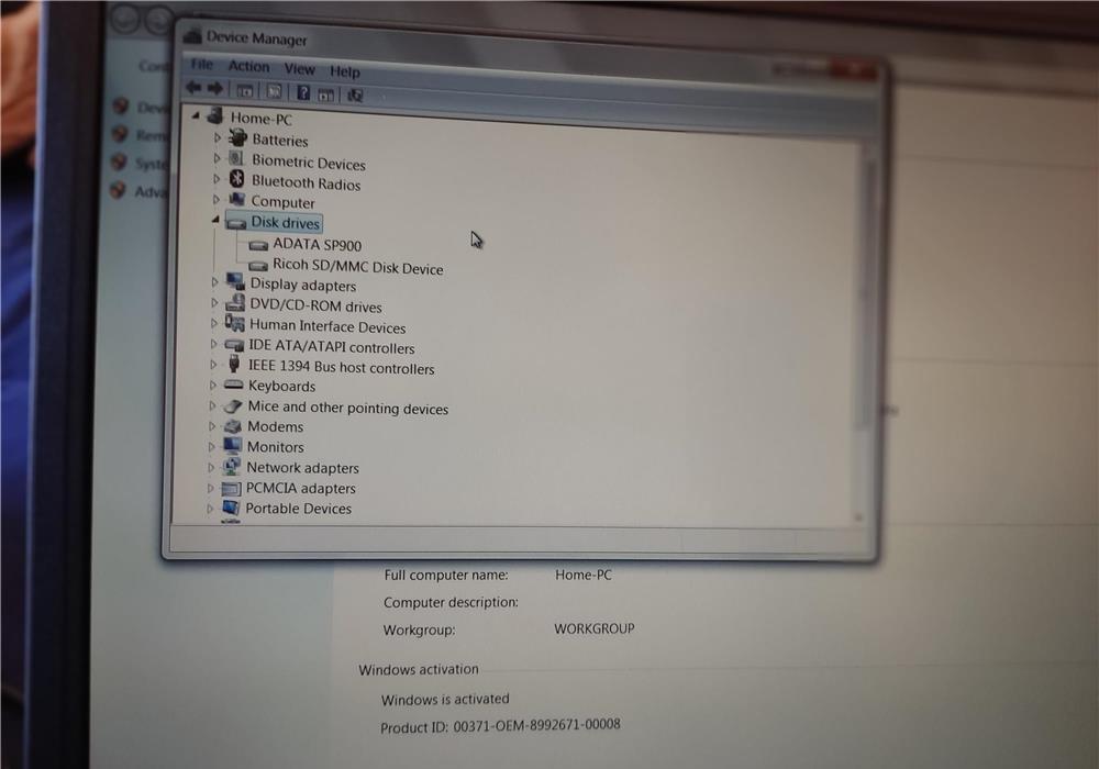 Laptop HP 8510p (laptop+rucsac+mouse+incarcator nou+ssd 128GB)