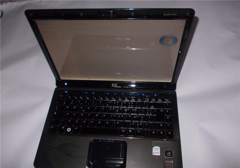 Laptop HP Intel HDMI,ca nou functioneaza perfect,ecran 14,1"inch 36centimetri DV2700 Special Edition