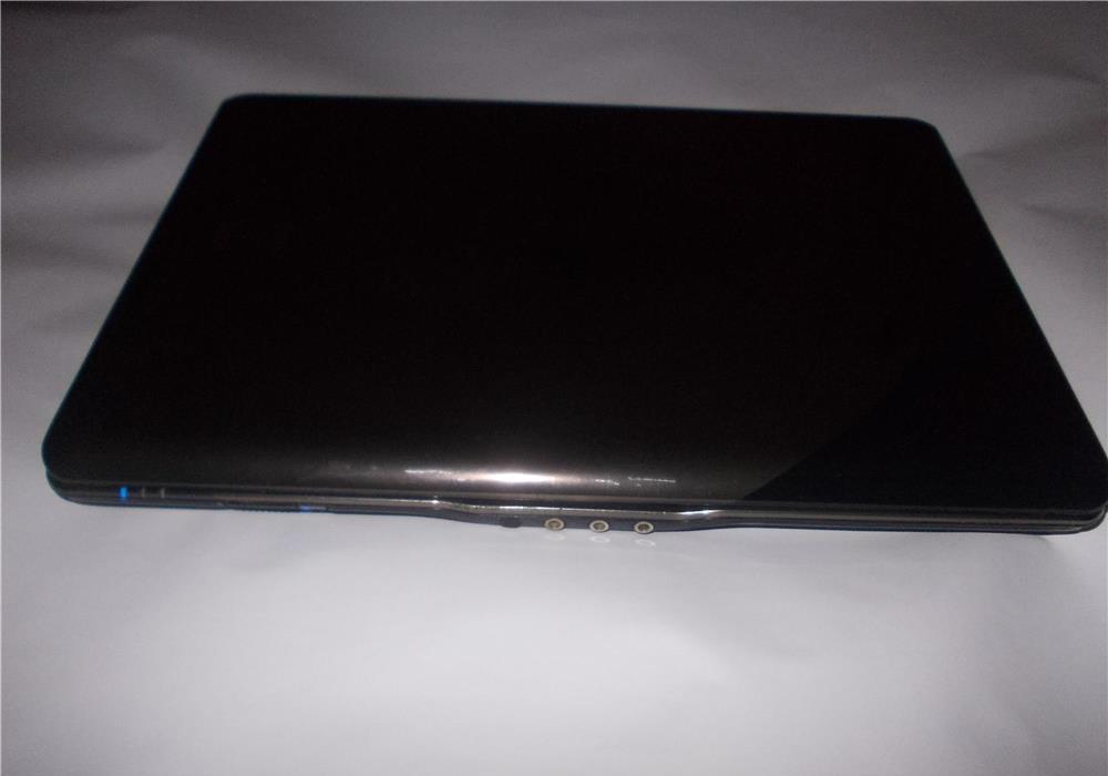 Laptop HP Intel HDMI,ca nou functioneaza perfect,ecran 14,1"inch 36centimetri DV2700 Special Edition