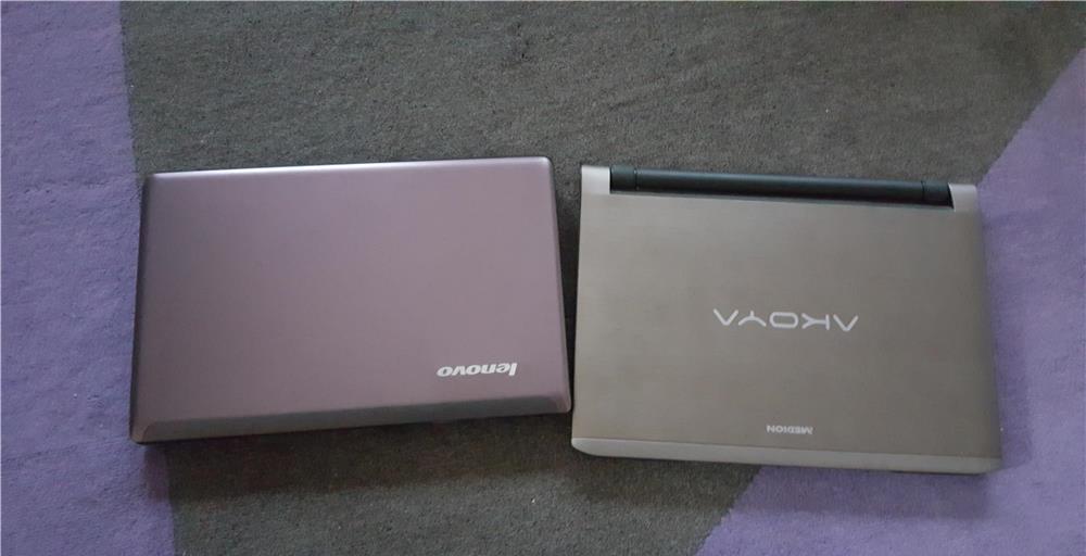 Laptop Lenovo  i Akoya