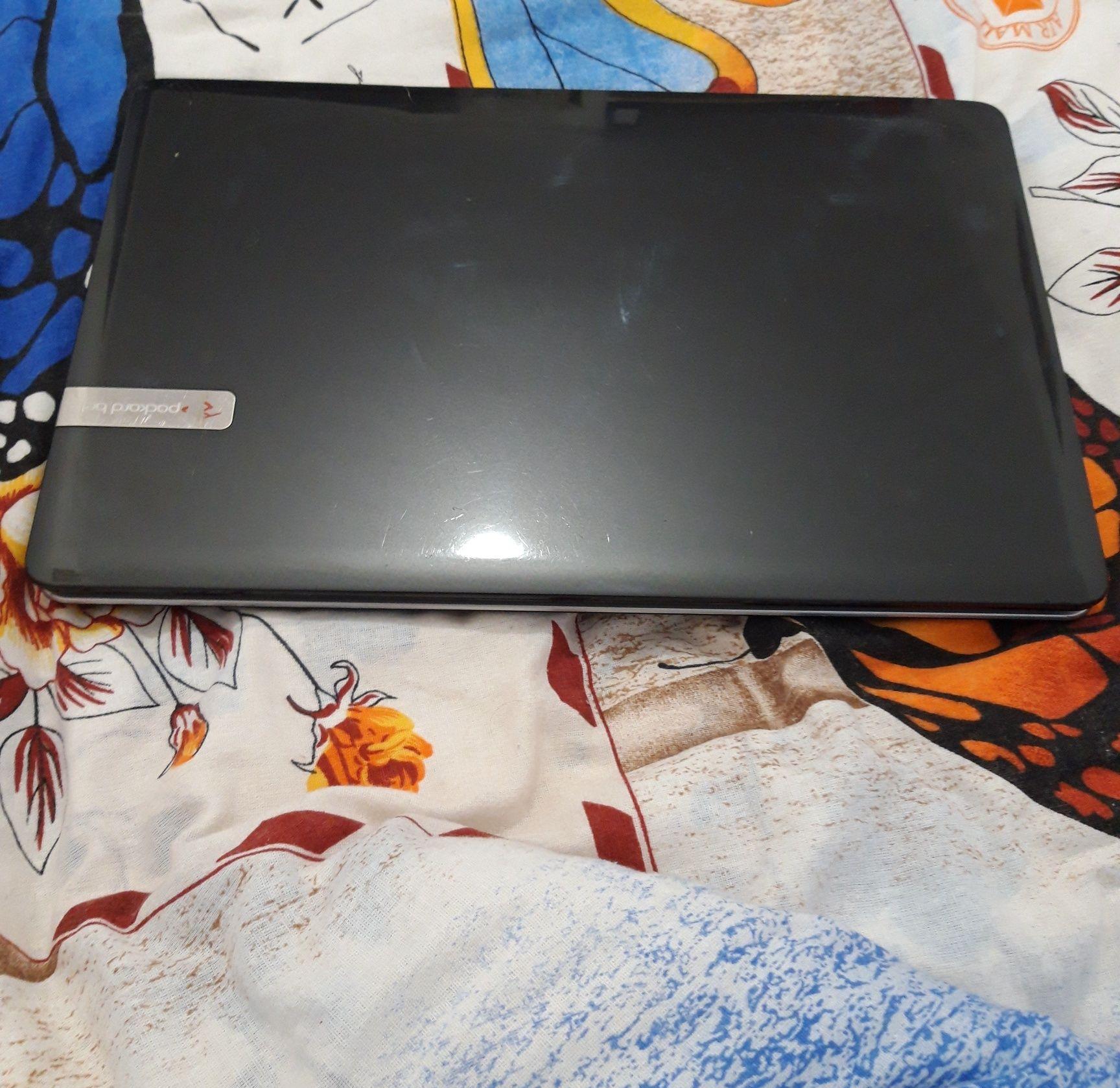Laptop Packard bell i3
