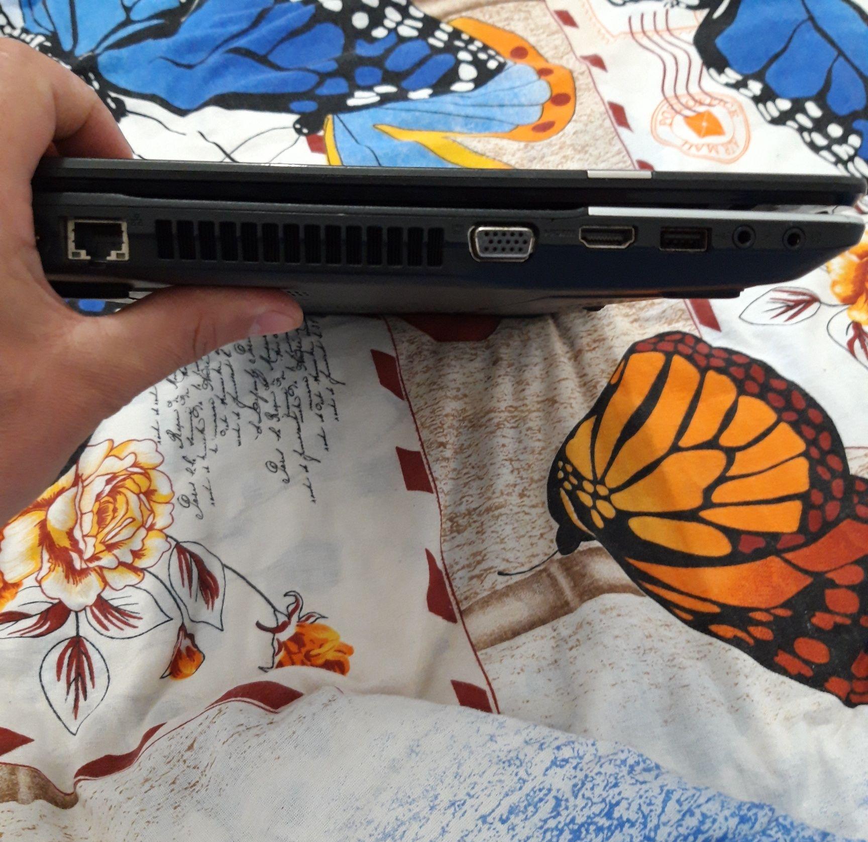 Laptop Packard bell i3