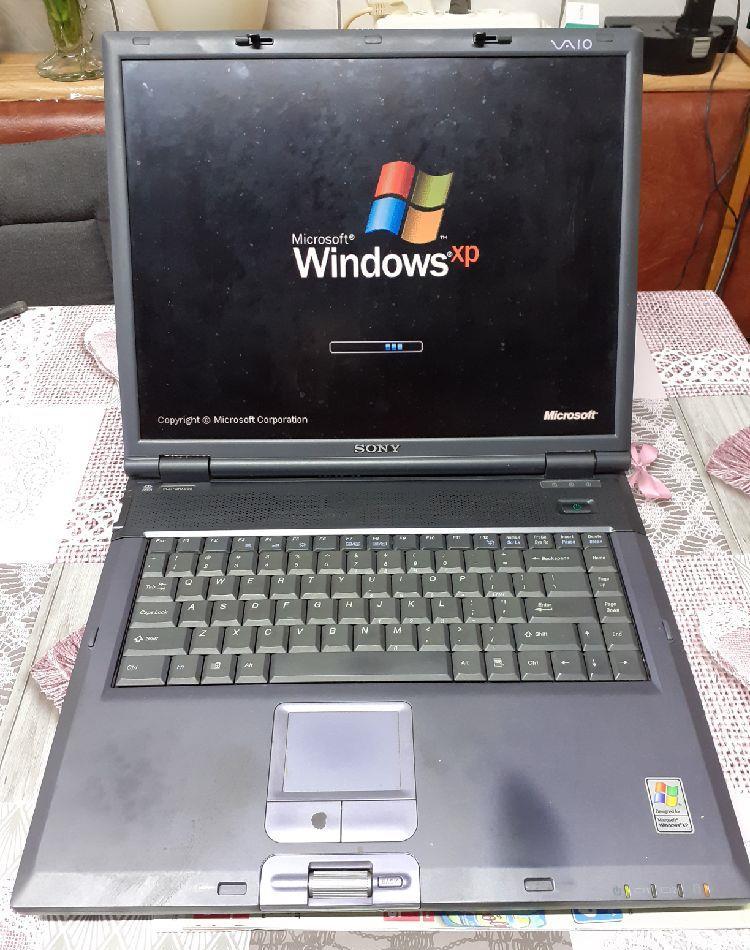Laptop Sony vajo pcg 8c 3l