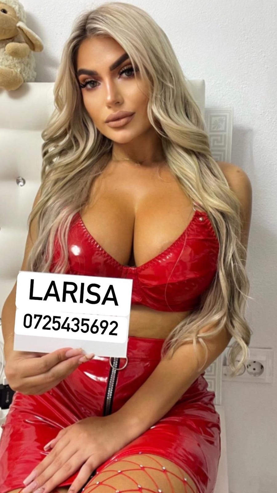 Larisa  Nouă În Orasu Tău Blonda Siliconata  Pozele Sunt Reale100% rond alba iulia