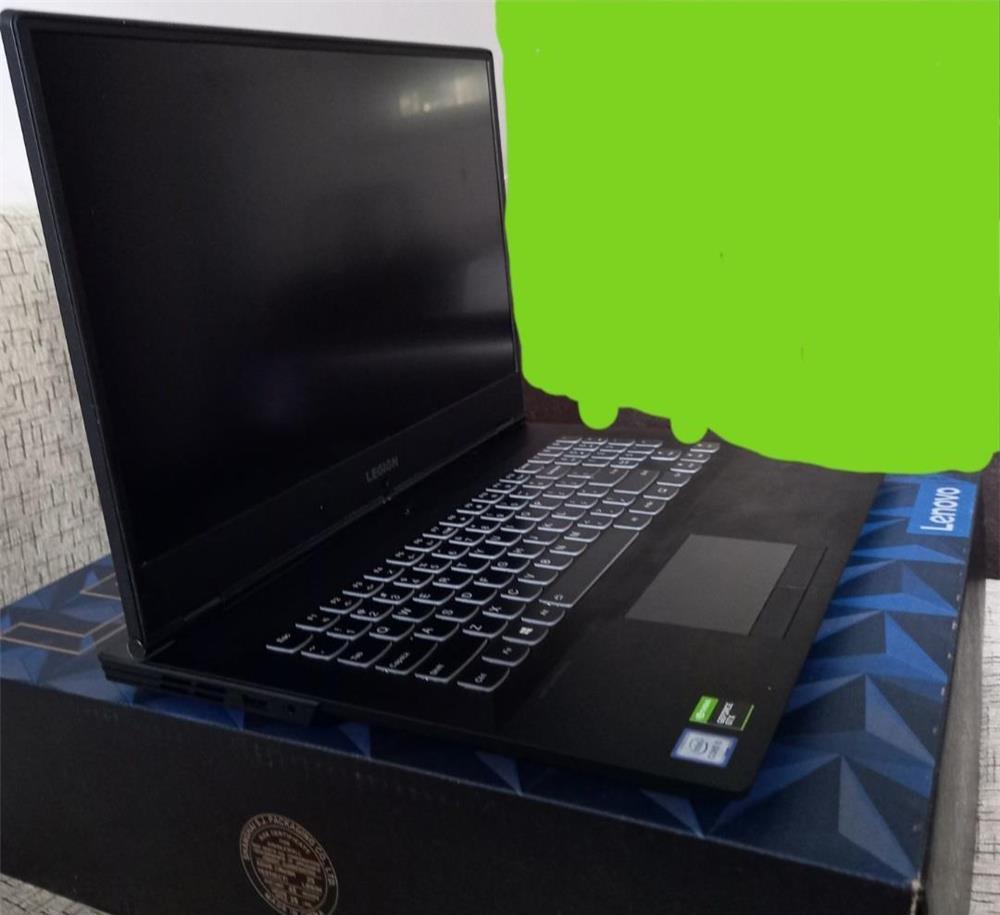 Lenovo Legion i5-9300H 2,4Ghz, 16 ram, 512 ssd, 17,3"