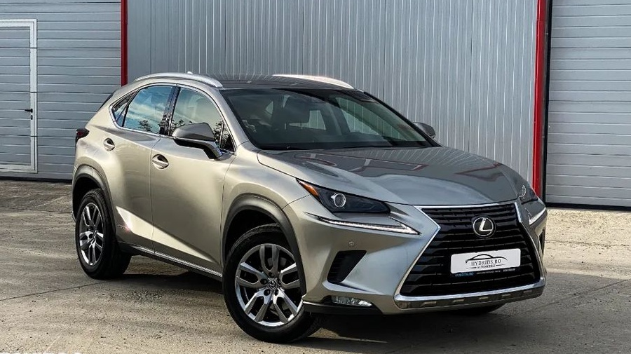 Lexus Seria NX 300h AWD