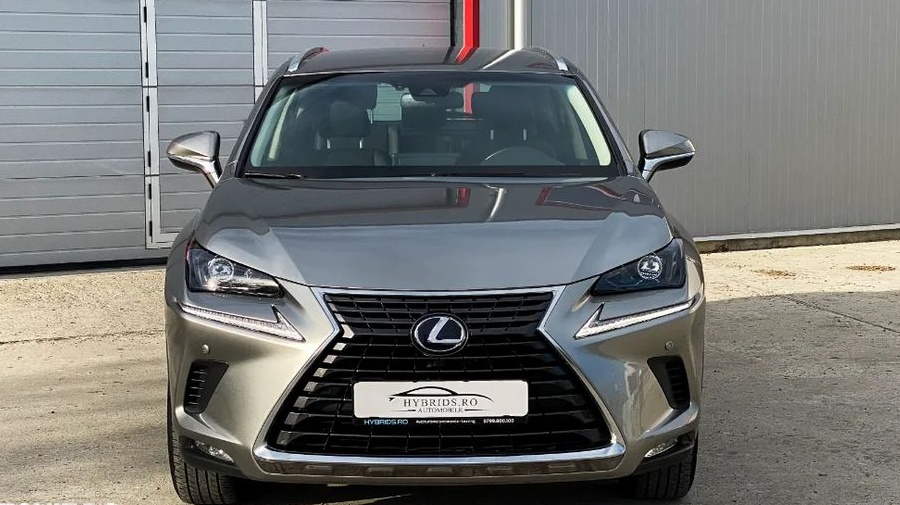 Lexus Seria NX 300h AWD