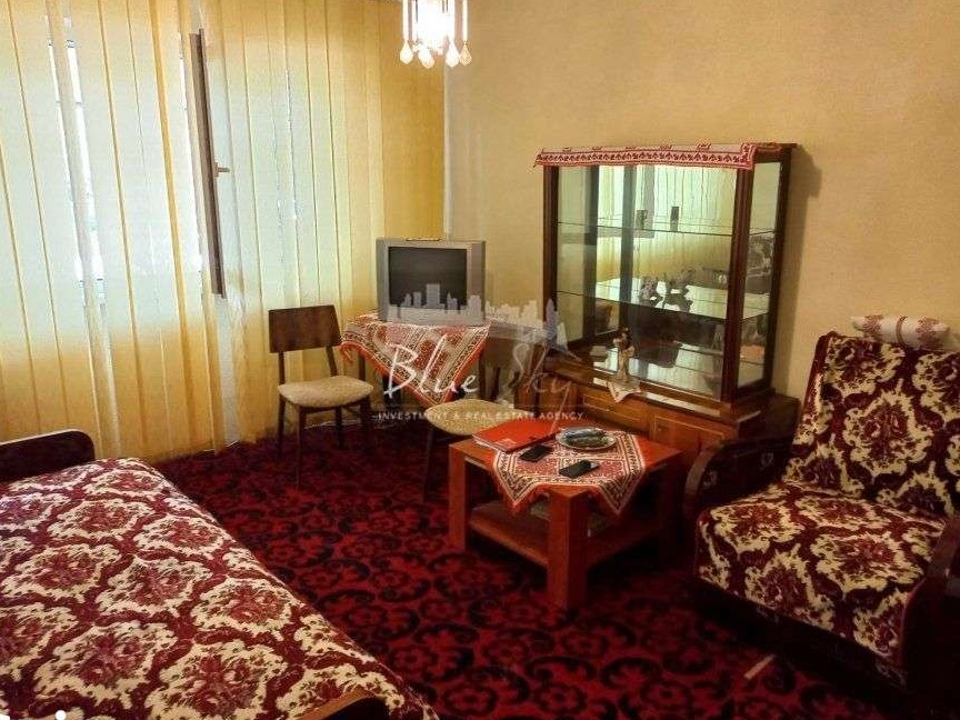 Liceul Calinescu -Apartament 2 camere parter