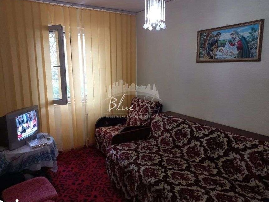 Liceul Calinescu -Apartament 2 camere parter