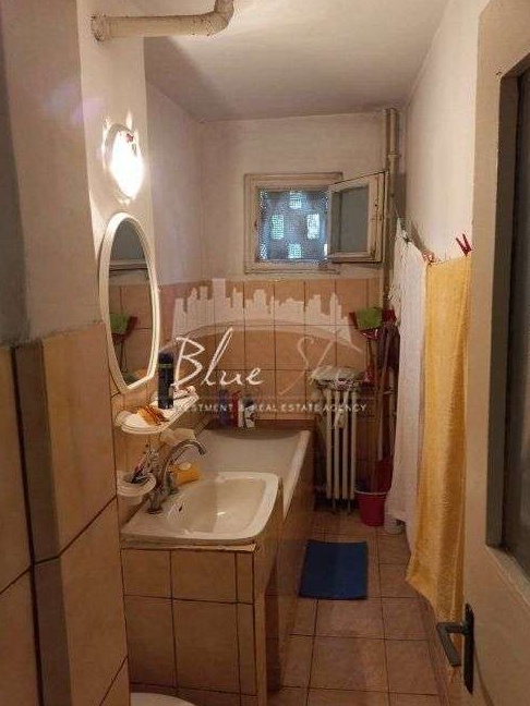 Liceul Calinescu -Apartament 2 camere parter