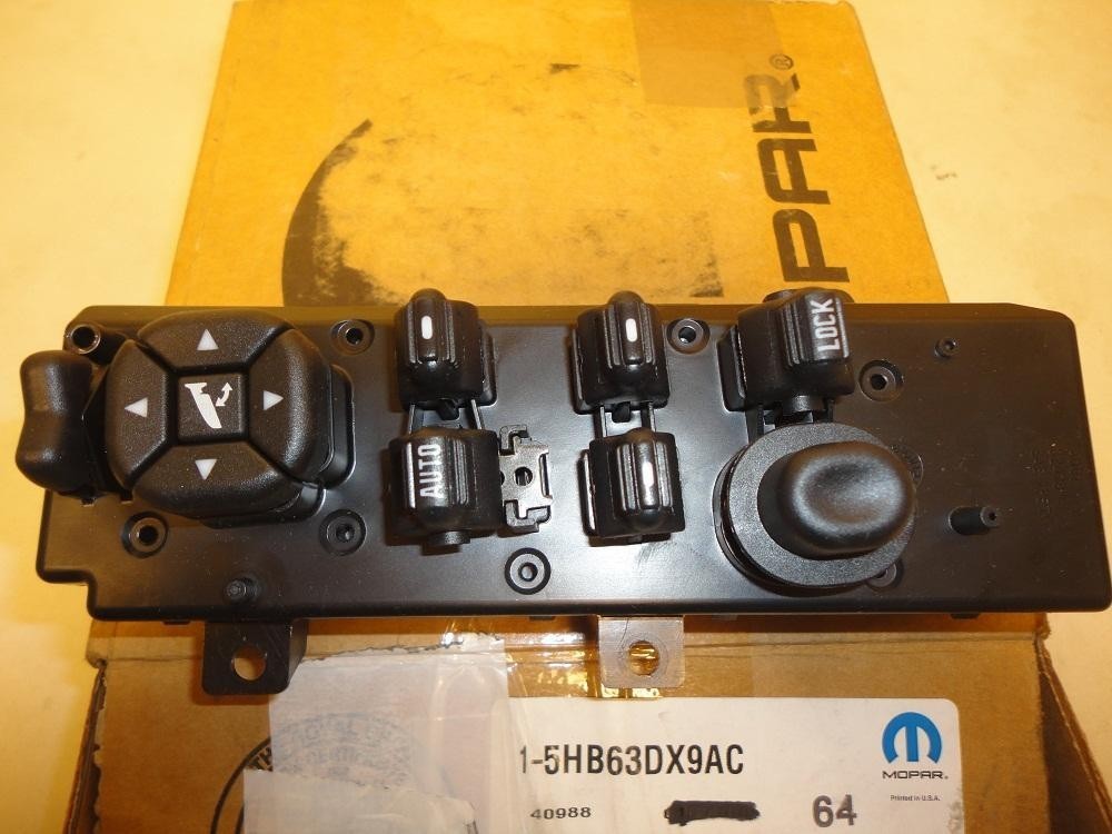 Lichidare stoc piese auto ORIGINALE pentru Chrysler/Jeep, produse Mopar