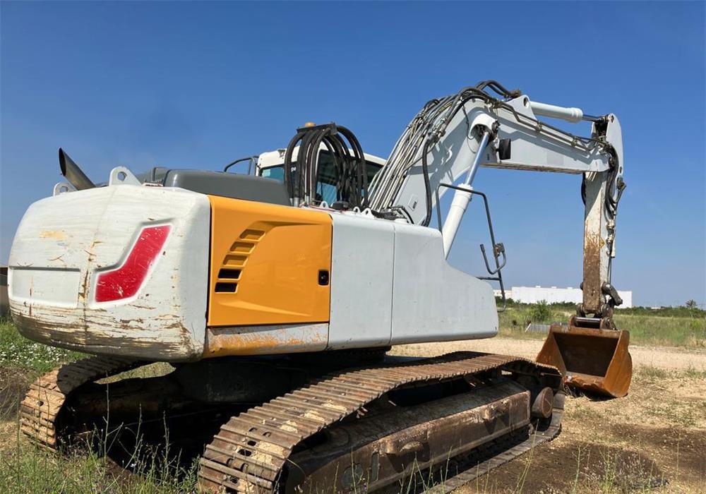 Liebherr R914