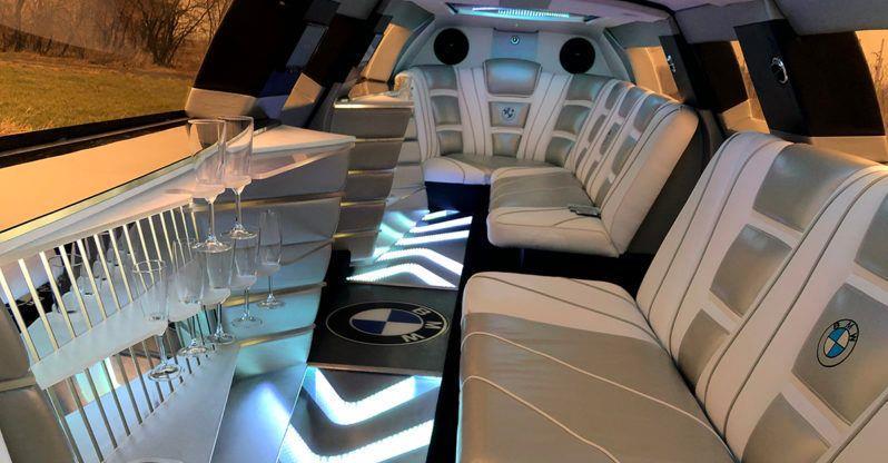 Limuzine de Lux 2022