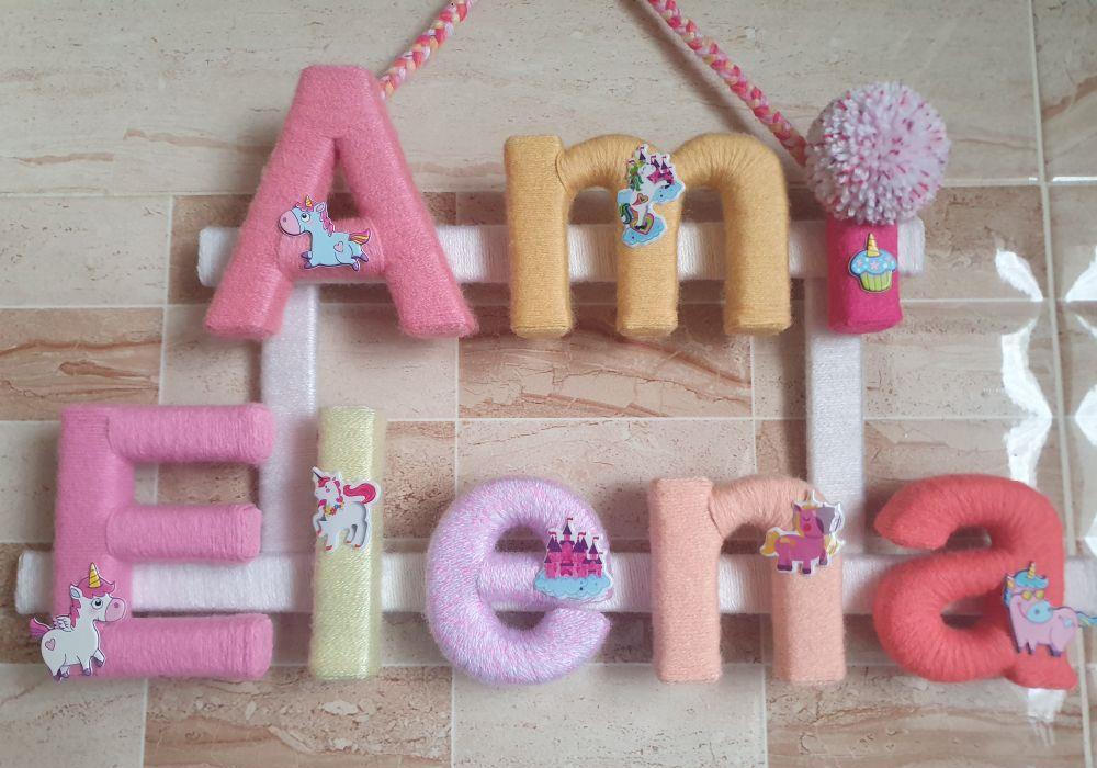 Litere decorative
