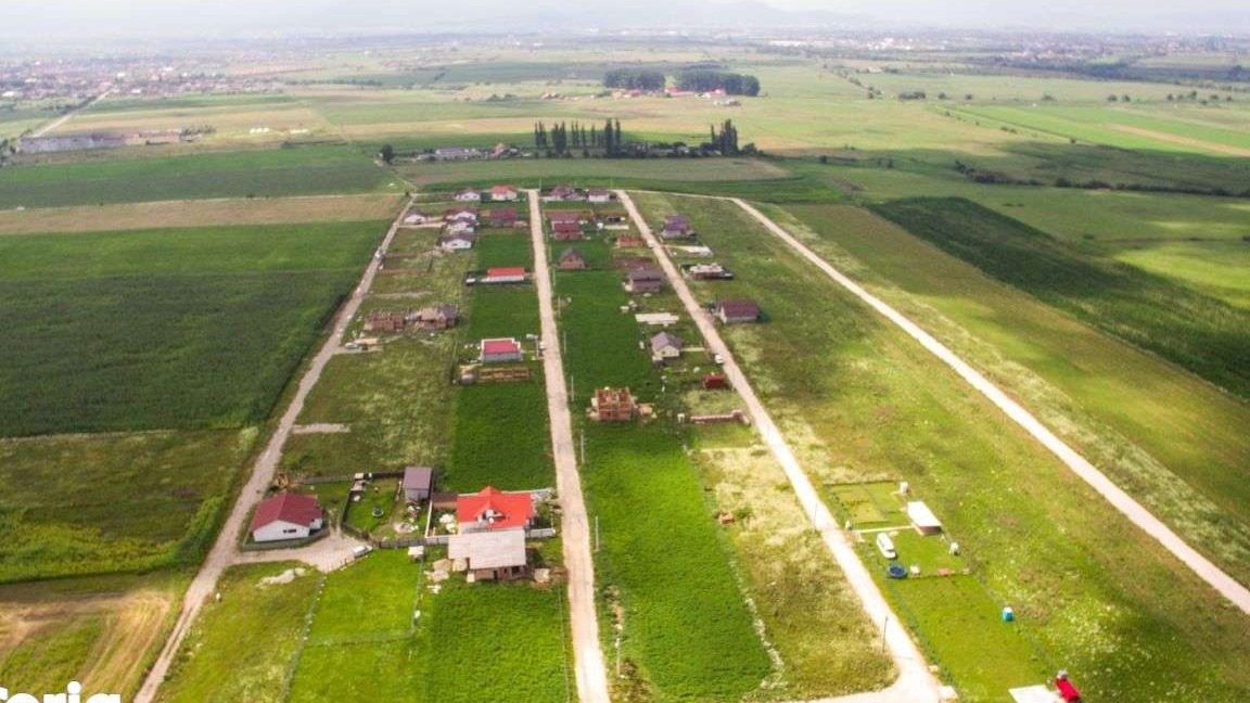 Loc de Casa cu Utilitati