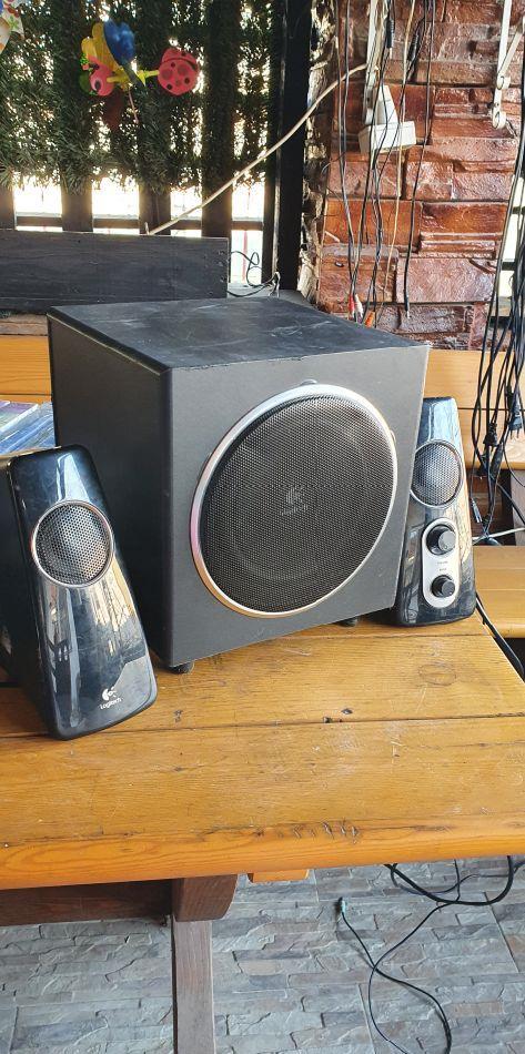 Logitech z 523.