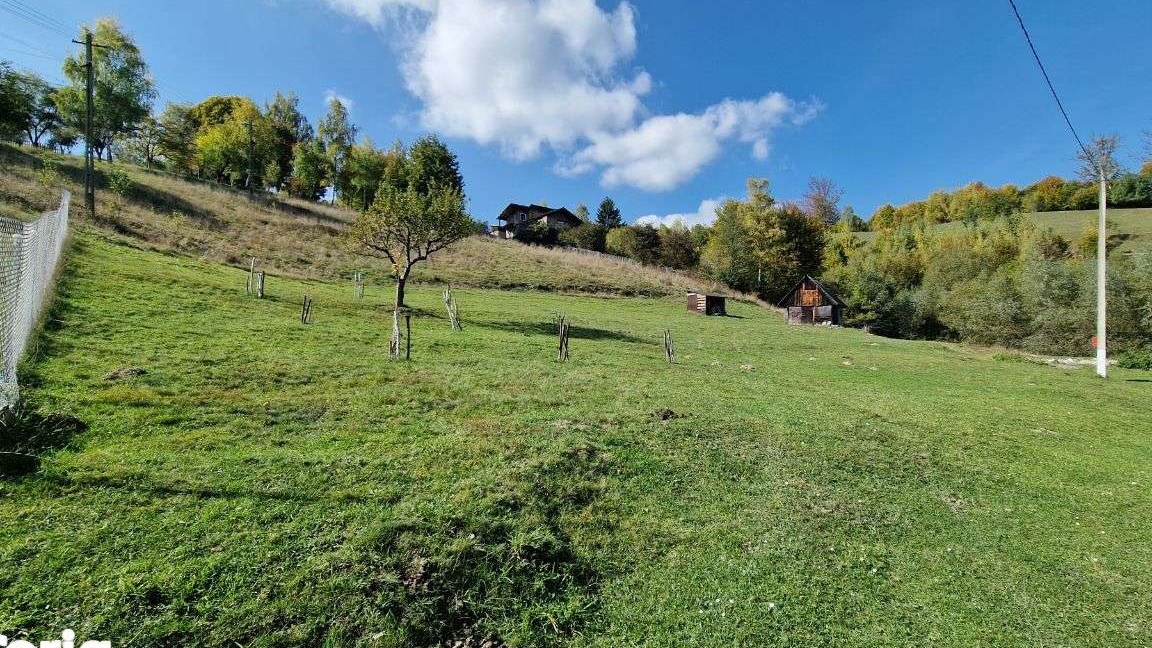 Lot de casa 905 mp cu utilitati in zona Tohan - Blocuri