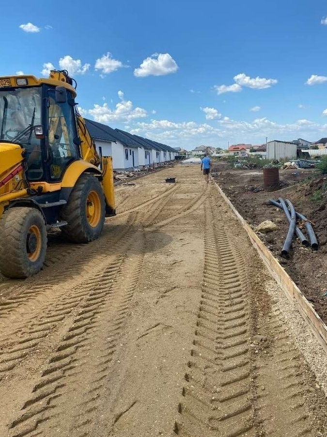 LOTURI TEREN CU Gaze, Curent, Apă, Canal, Drum Betonat