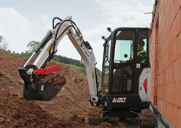 Lucrari buldoexcavator , inchiriez excavator , Bobcat ,stivuitor , camioneata , moloz , transport
