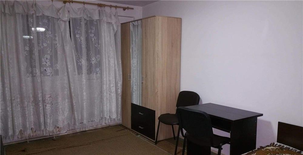 Lujerului 2 camere, decomandat etaj3/10