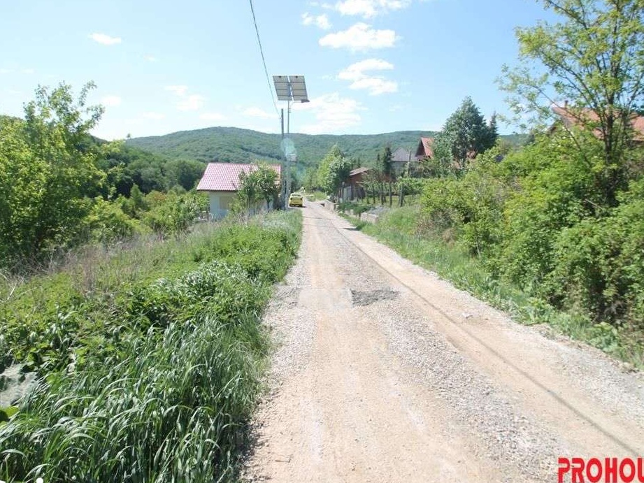 Luncani, intravilan, 5400mp, deschidere 35ml, retea electrica, retea d