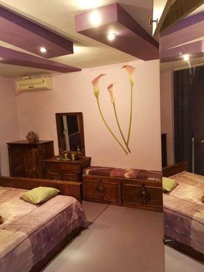 Ma vinde: Ap. 2 camere decomandate , 4/4 zona Billa. Te astept!!!