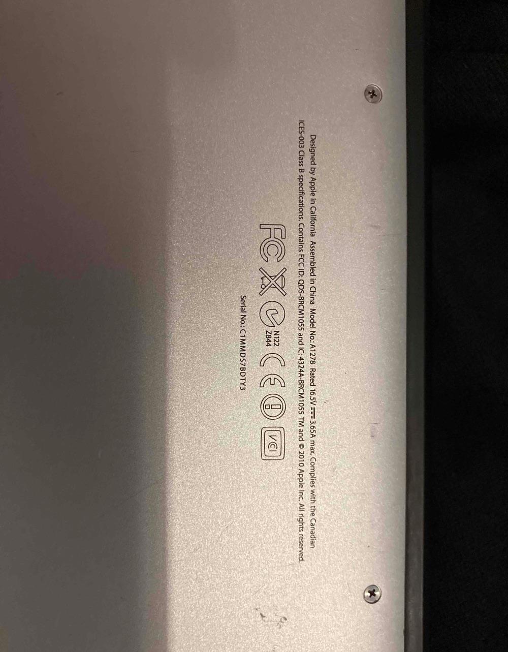 MacBook Pro 13  MID 2012, Procesor Intel Core i5 2,5GHZ, 4GB DDr3, HDD 500GB, Video Intel HD 4000