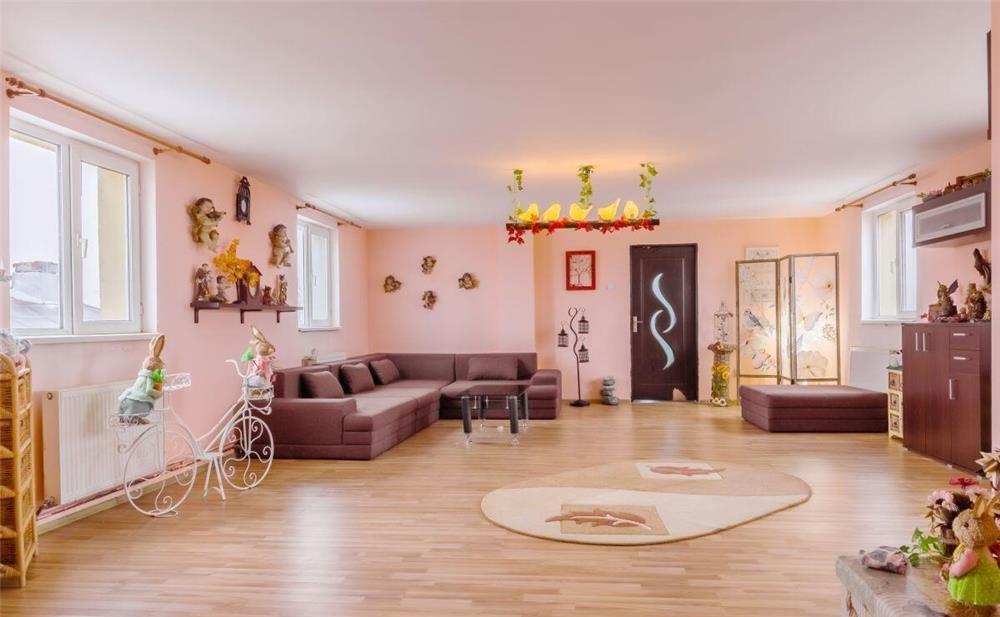 Malul Spart - Suseni, Casa 3 dormitoare 2 bai, 136 mp utili, amenajata!