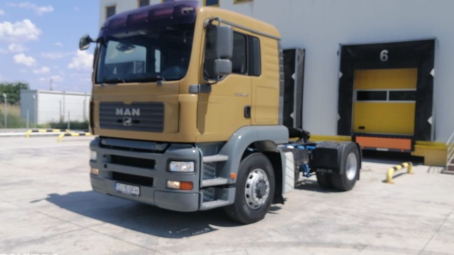 MAN 18.400 4X4 AUTOTRACTOR