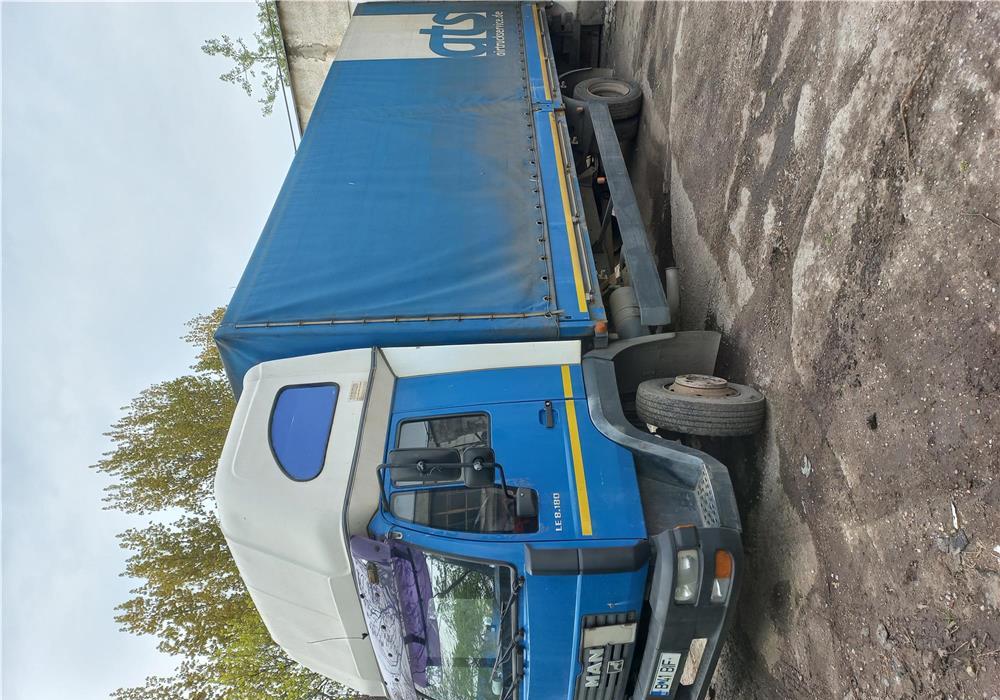 Man LE 8180