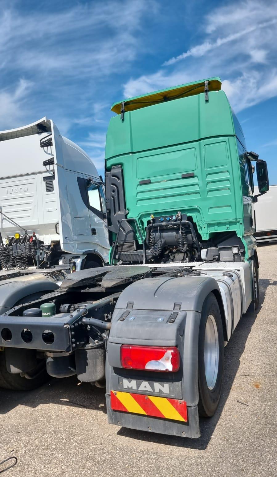 MAN TGX an 2016 480 PS  cabina XXL