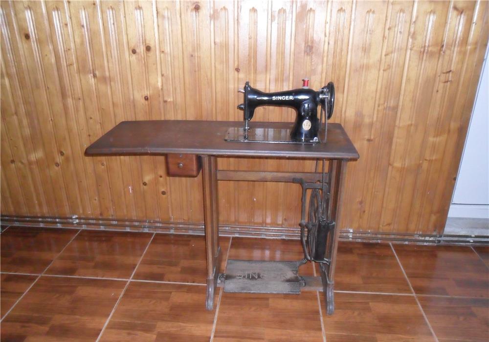 Masina de cusut SINGER din 1931