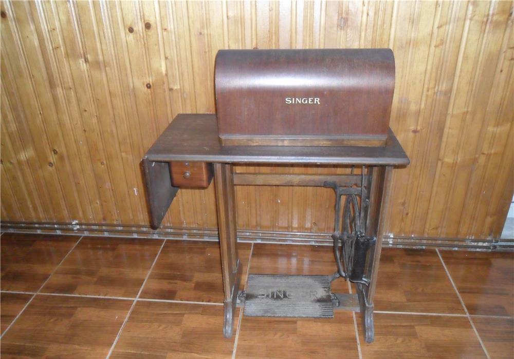 Masina de cusut SINGER din 1931