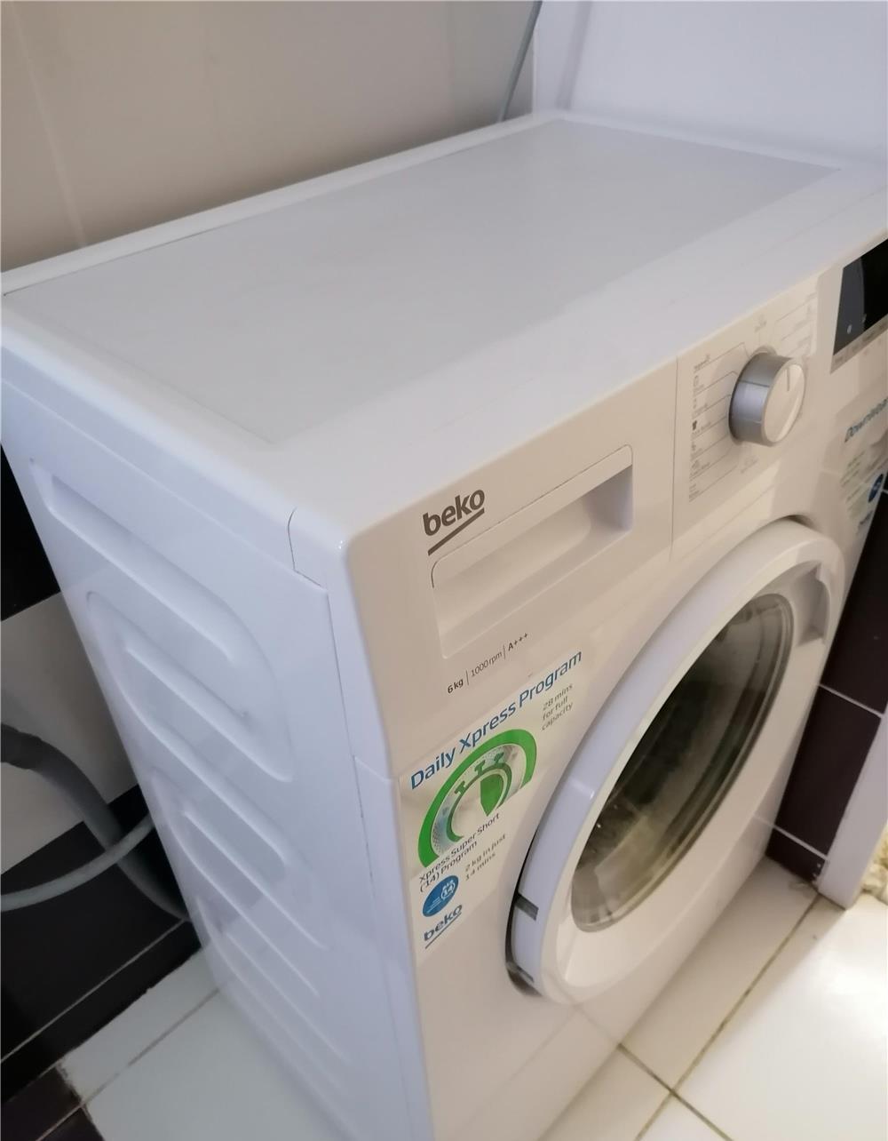 Mașină de spălat rufe BEKO 6 kg impecabilă, se vinde cu proba spalare