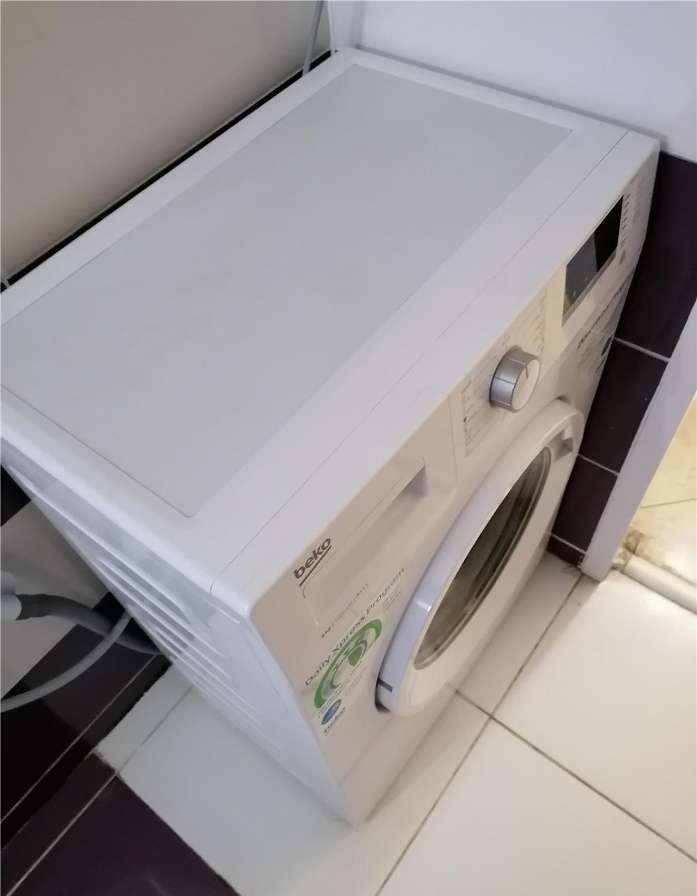 Mașină de spălat rufe BEKO 6 kg impecabilă, se vinde cu proba spalare