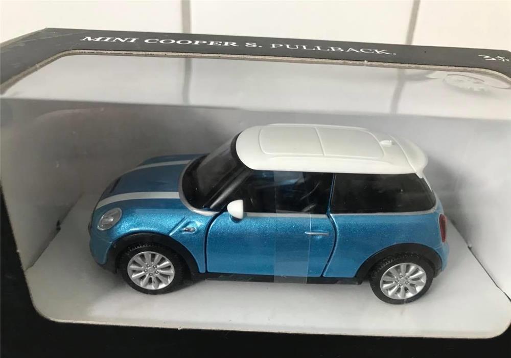 Masinuta 1:36 NEW MINI Cooper firma EAC cu arc