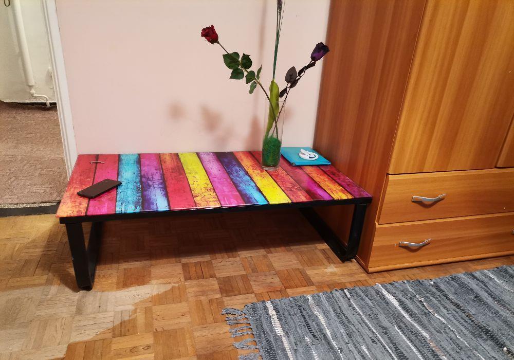 Măsuță cafea blat sticla colorata