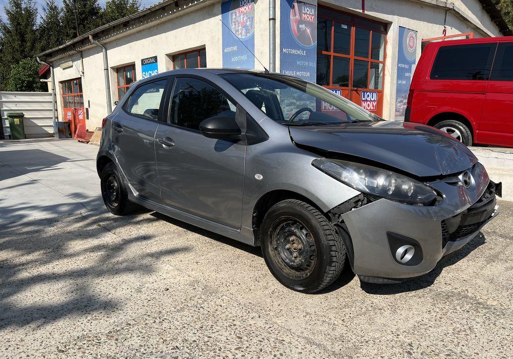 Mazda 2 an 2011 1,6 diesel avariat