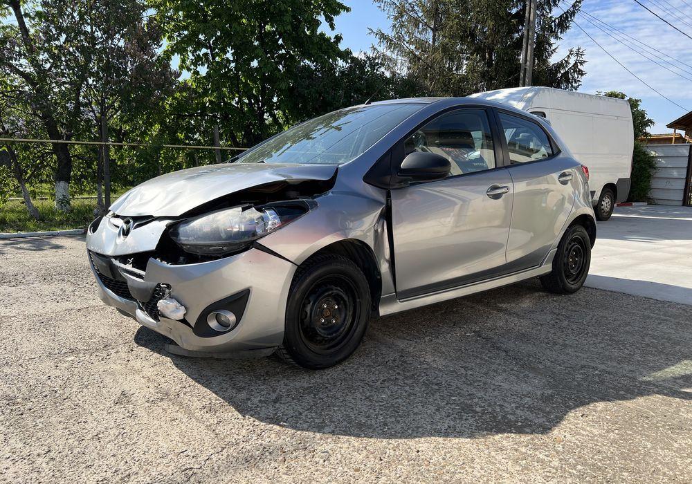 Mazda 2 an 2011 1,6 diesel avariat