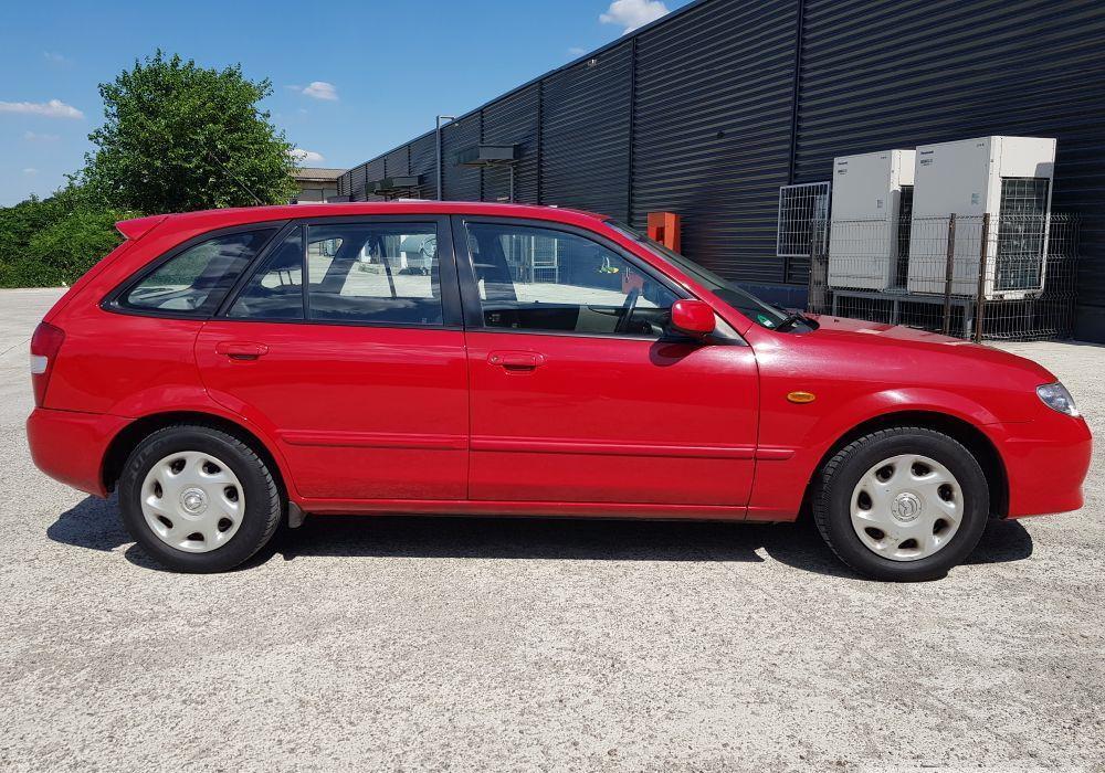 Mazda 323